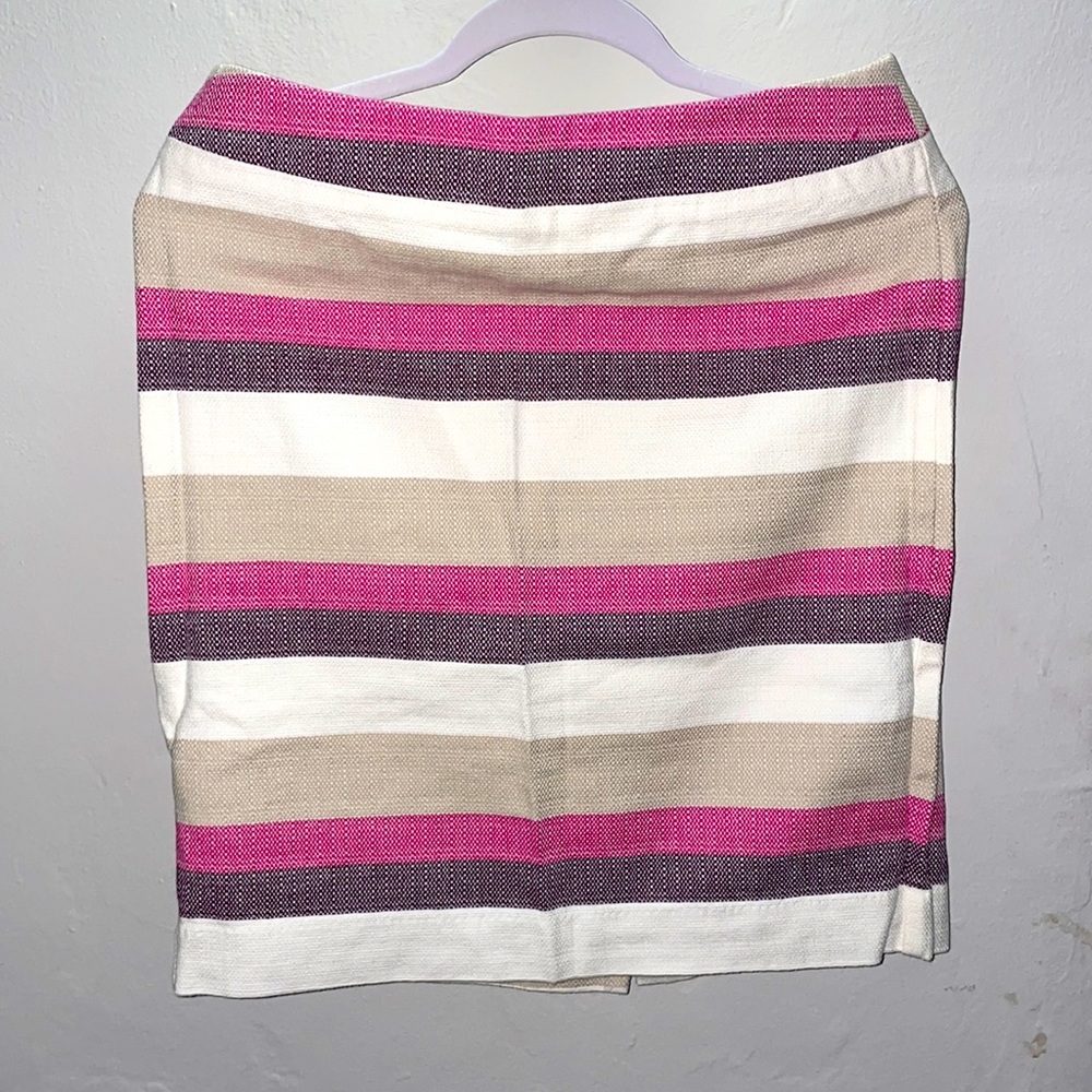 Short skirt